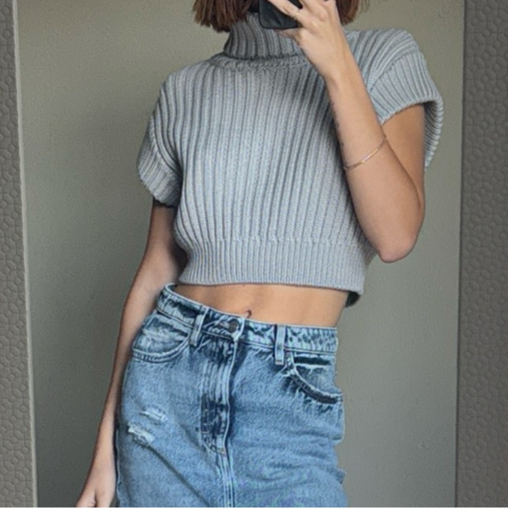 Naked Wardrobe Gray Sweater Cropped Ribbed Turtleneck Size M - Picture 3 of 7